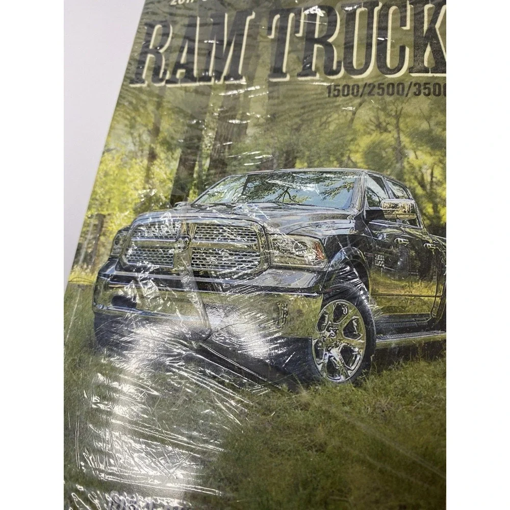 2017 Ram‎ Truck US V1 1500/2500/3500 User Guide Owner's Manual Sealed Unused